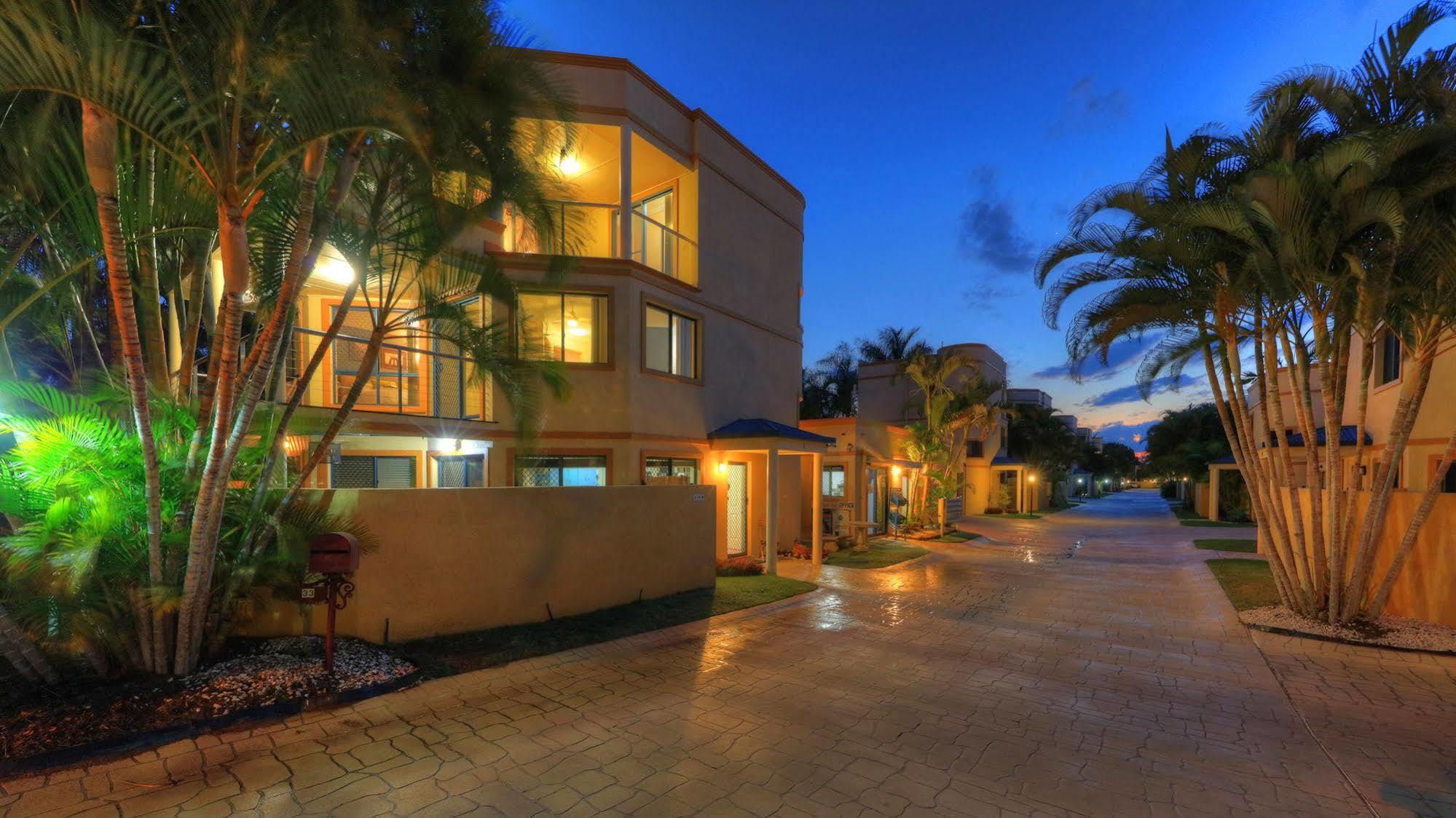 Grange Resort Hervey Bay Exterior foto