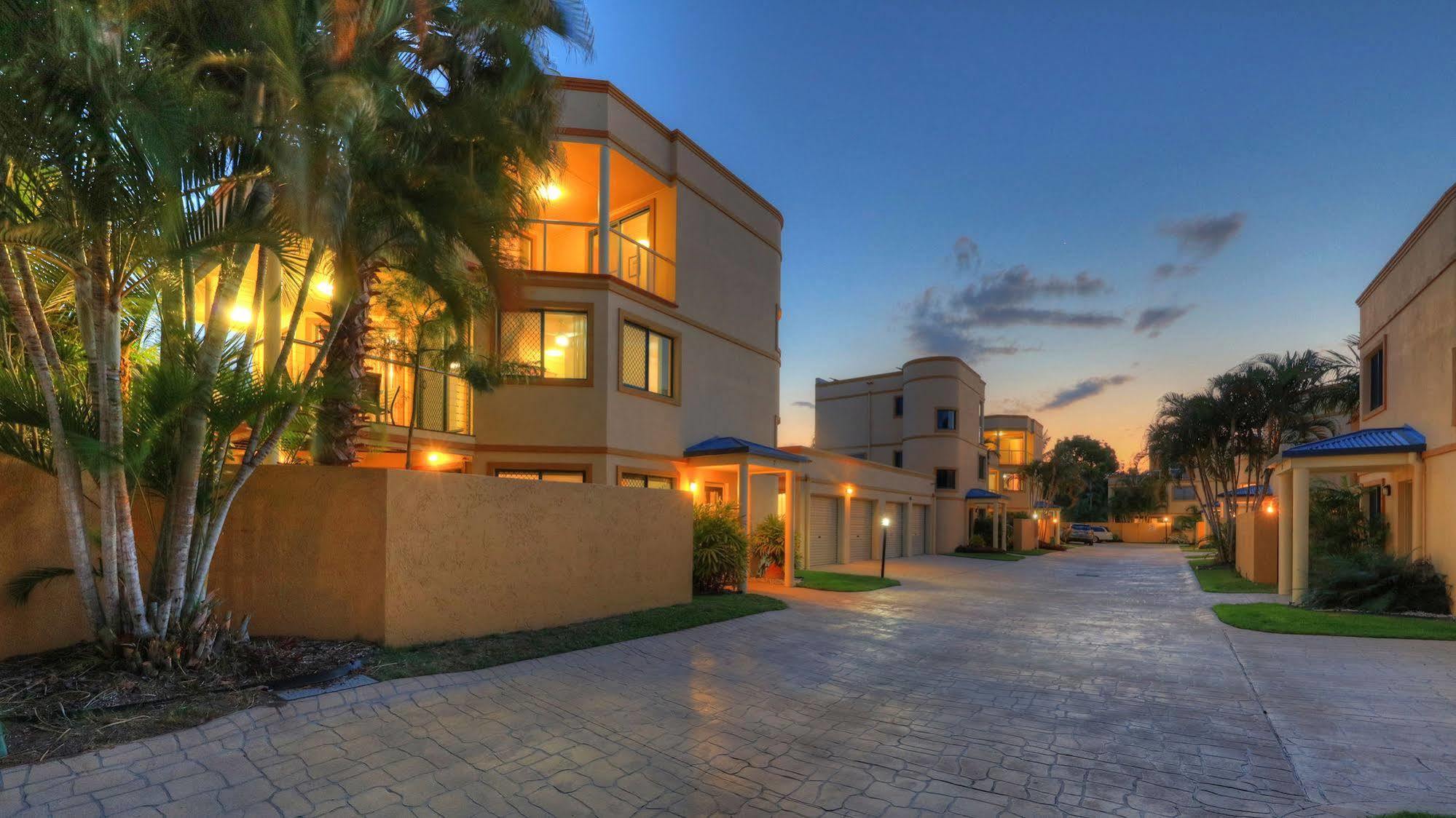 Grange Resort Hervey Bay Exterior foto
